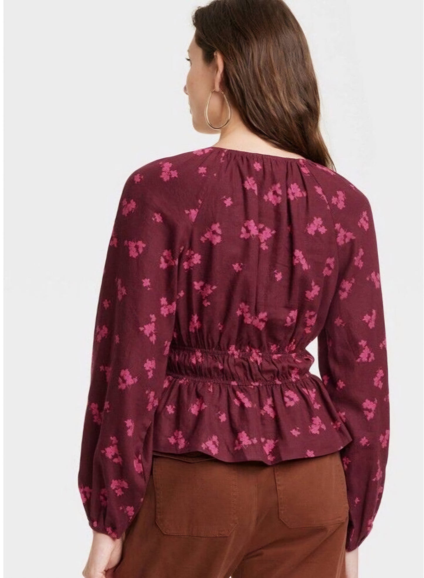 Blusa Romántica Floral en Borgoña