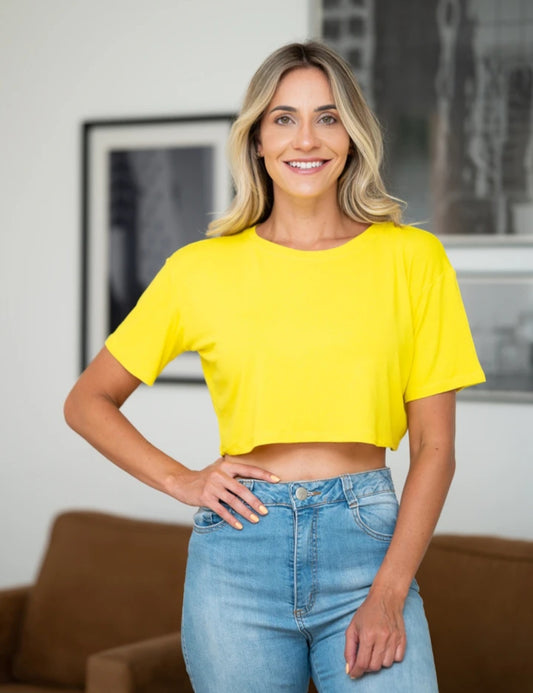 Alegría Radiante: La Blusa Cropped Amarilla